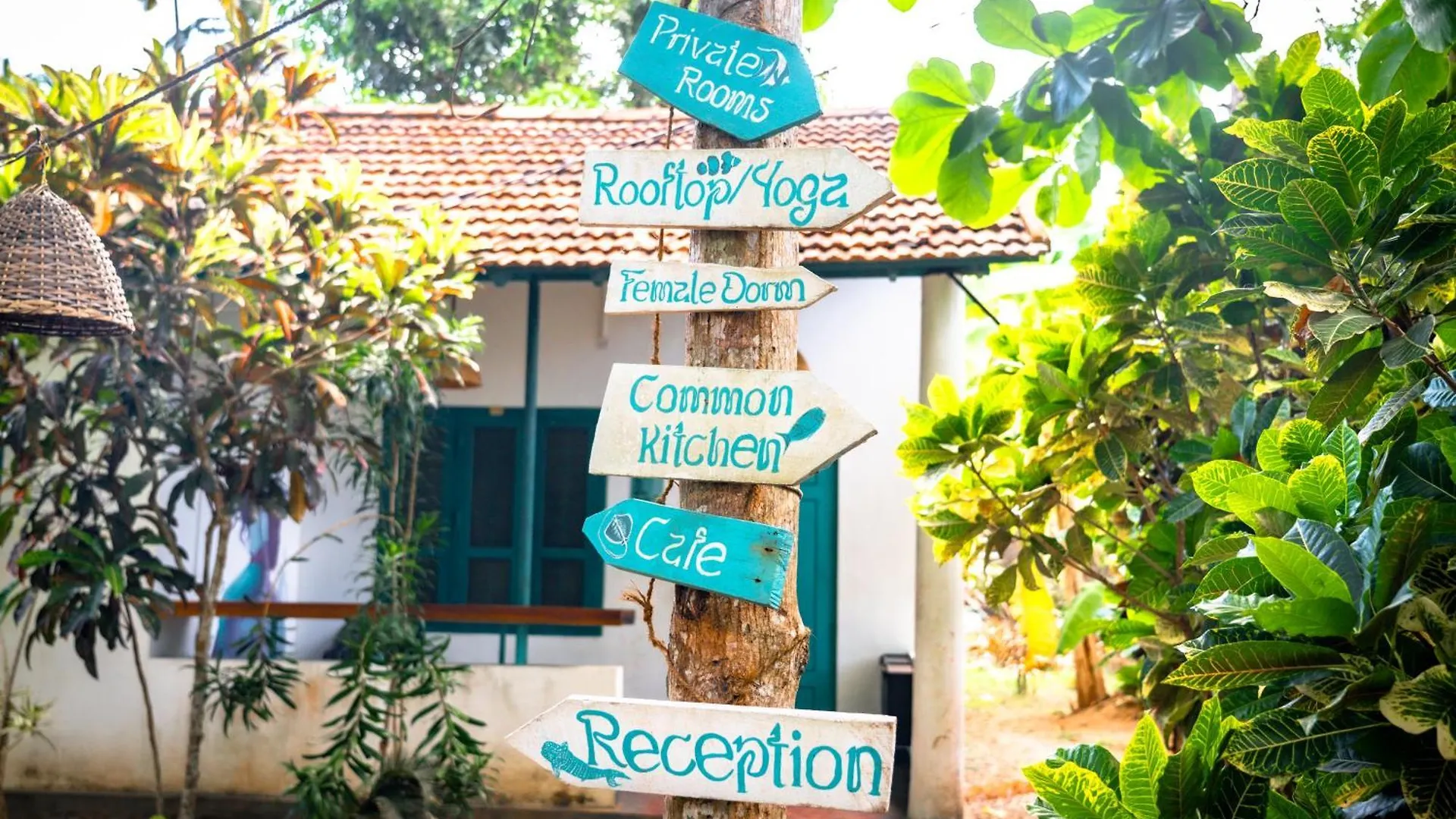 Hostal Albergue Cliff & Coral Varkala