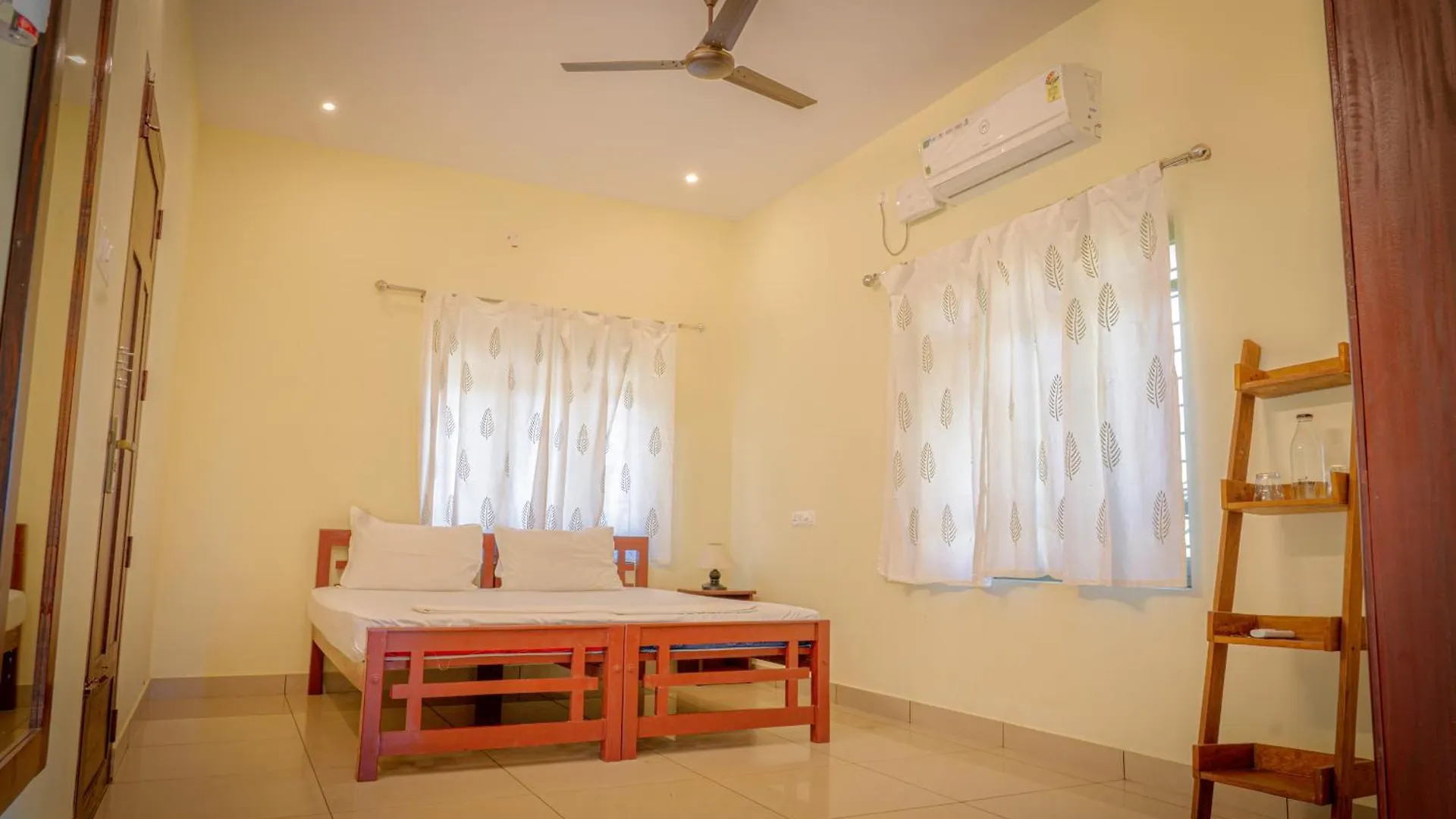 Albergue Cliff & Coral Varkala Hostal